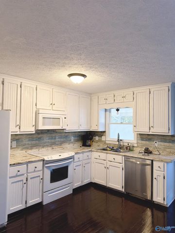 17475 Fairway Drive, Athens, AL 35613