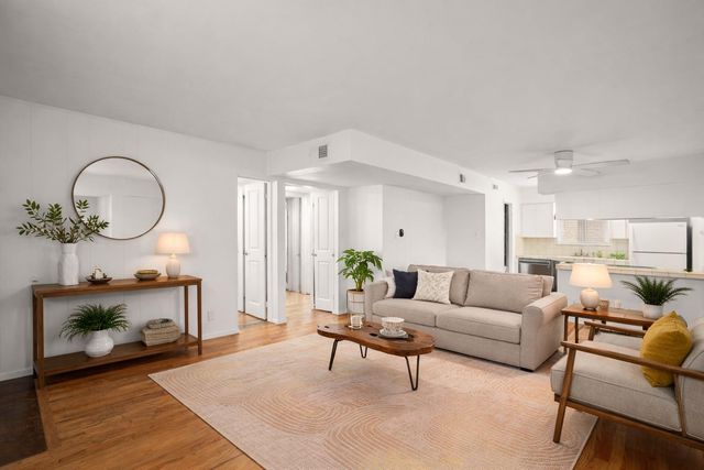 2122 Hancock DR 110, Austin, TX 78756