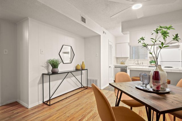 2122 Hancock DR 110, Austin, TX 78756