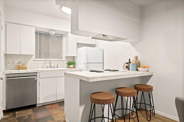 2122 Hancock DR 110, Austin, TX 78756