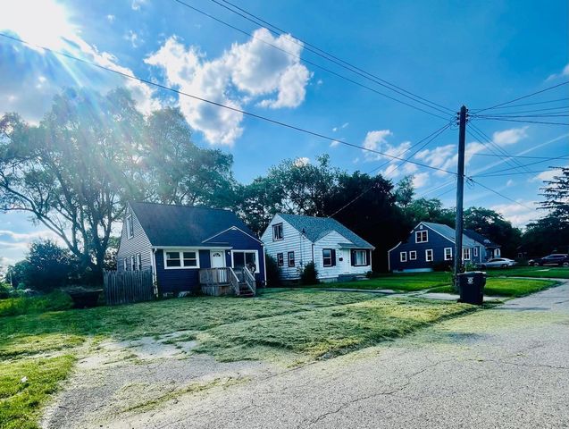 3419 Seneca Street, Flint, MI 48504
