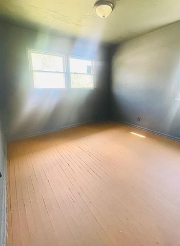 3419 Seneca Street, Flint, MI 48504
