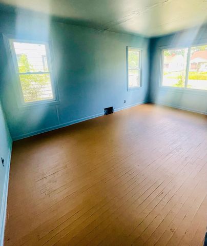3419 Seneca Street, Flint, MI 48504