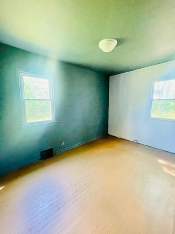 3419 Seneca Street, Flint, MI 48504
