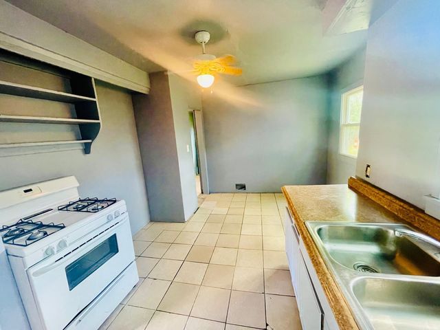 3419 Seneca Street, Flint, MI 48504