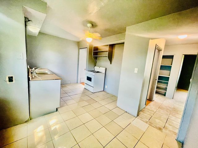3419 Seneca Street, Flint, MI 48504