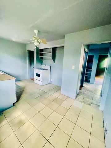 3419 Seneca Street, Flint, MI 48504