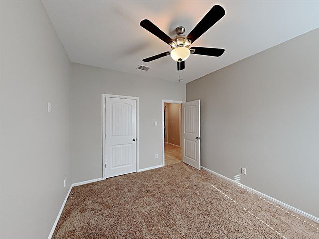 900 Walls Boulevard, Crowley, TX 76036