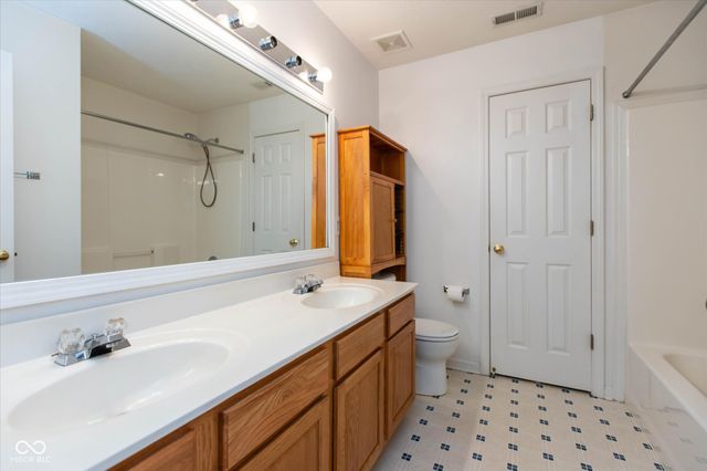 8835 Rapp Drive, Indianapolis, IN 46237