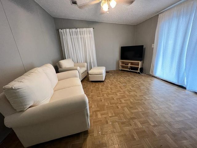 9301 SE 61st Drive, Okeechobee, FL 34974