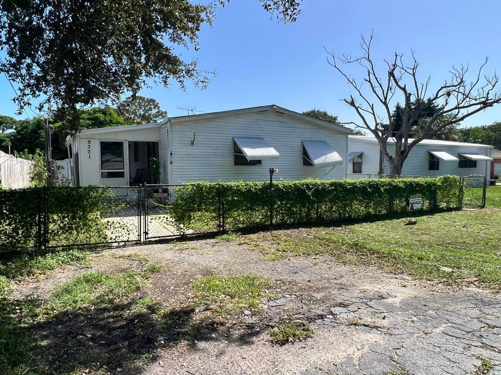 9301 SE 61st Drive, Okeechobee, FL 34974