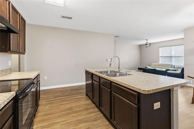 2318 SEQUOIA WAY, Davenport, FL 33896