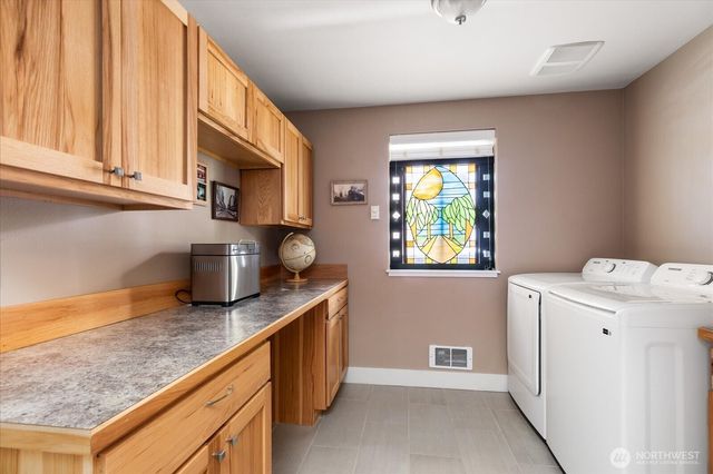 1796 Twin Oaks Lane, Freeland, WA 98249