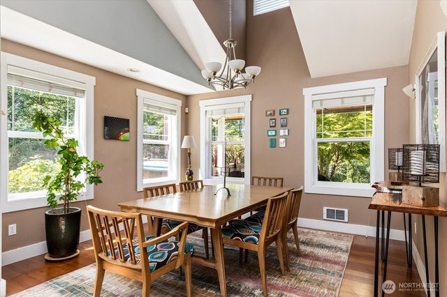 1796 Twin Oaks Lane, Freeland, WA 98249