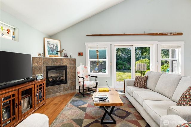1796 Twin Oaks Lane, Freeland, WA 98249
