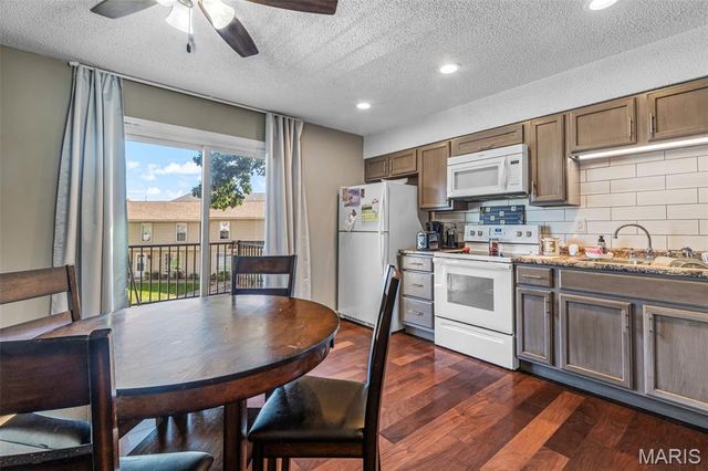 161 Dartingbird Lane D, Eureka, MO 63025