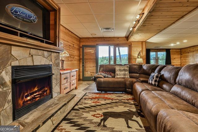 175 Cochise Road 19, Blue Ridge, GA 30513