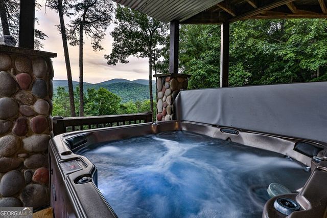 175 Cochise Road 19, Blue Ridge, GA 30513