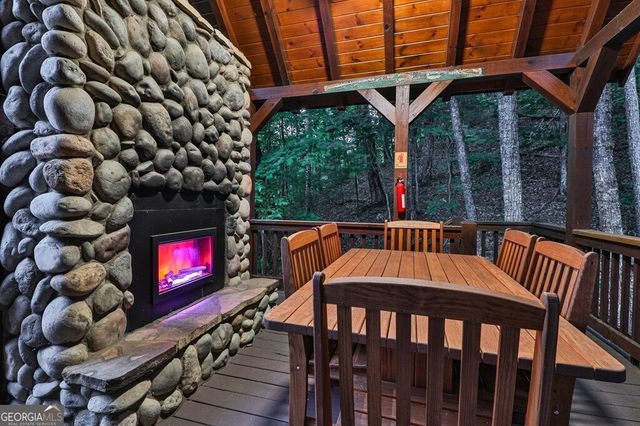 175 Cochise Road 19, Blue Ridge, GA 30513