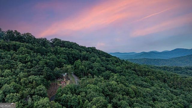 175 Cochise Road 19, Blue Ridge, GA 30513