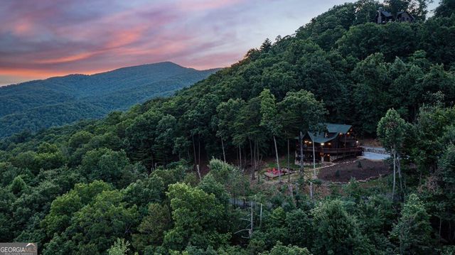 175 Cochise Road 19, Blue Ridge, GA 30513