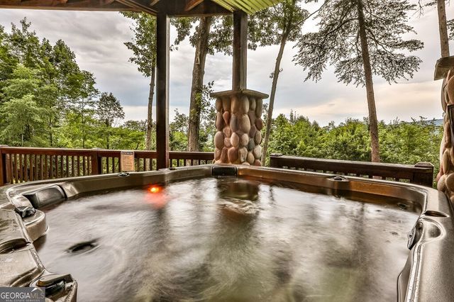 175 Cochise Road 19, Blue Ridge, GA 30513