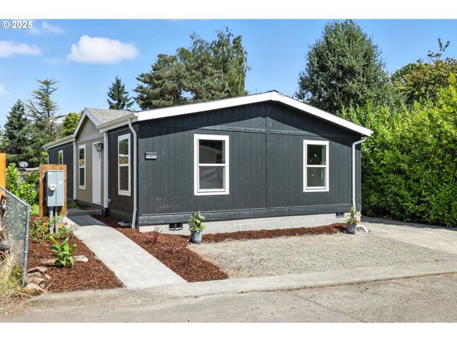 11657 GROUSE Ln, Aurora, OR 97002