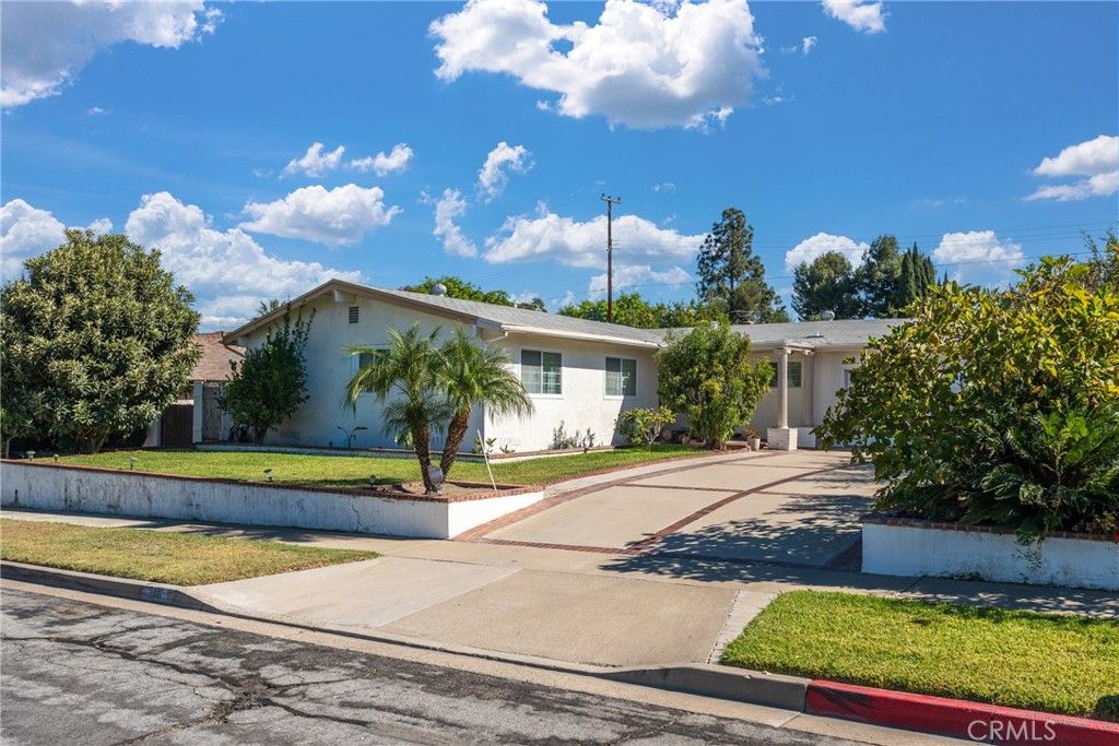 216 N Kennebec Drive, Anaheim, CA 92807 — photo 2