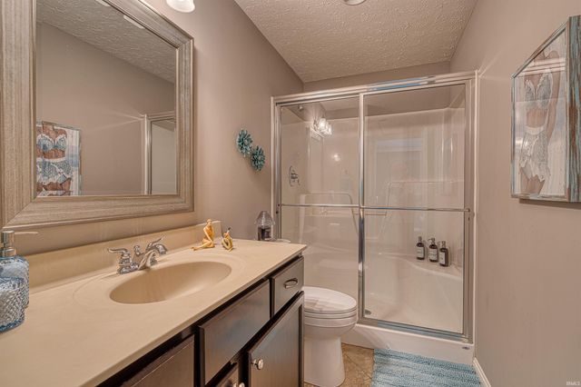 9940 Arbor Lake Drive, Newburgh, IN 47630