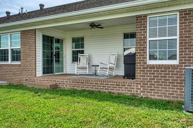9940 Arbor Lake Drive, Newburgh, IN 47630