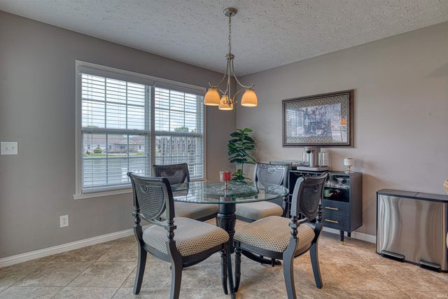 9940 Arbor Lake Drive, Newburgh, IN 47630