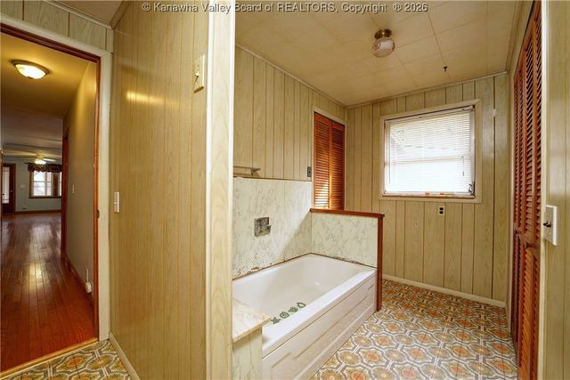 358 Bulger Road, Alkol, WV 25501