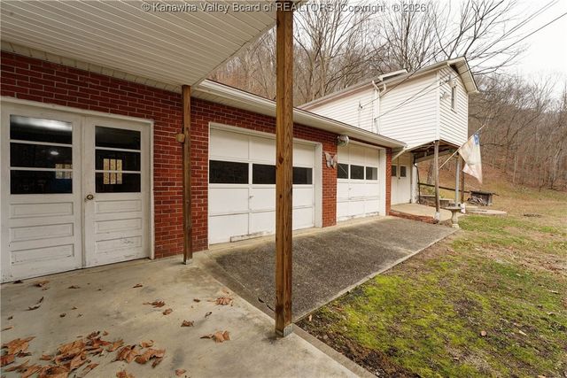 358 Bulger Road, Alkol, WV 25501