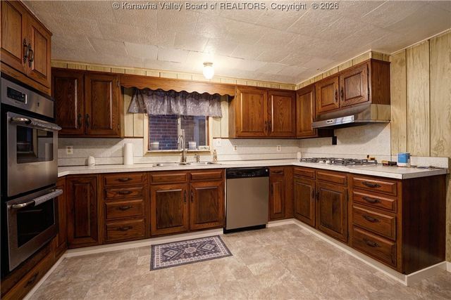 358 Bulger Road, Alkol, WV 25501