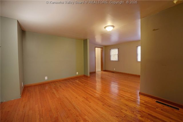 358 Bulger Road, Alkol, WV 25501