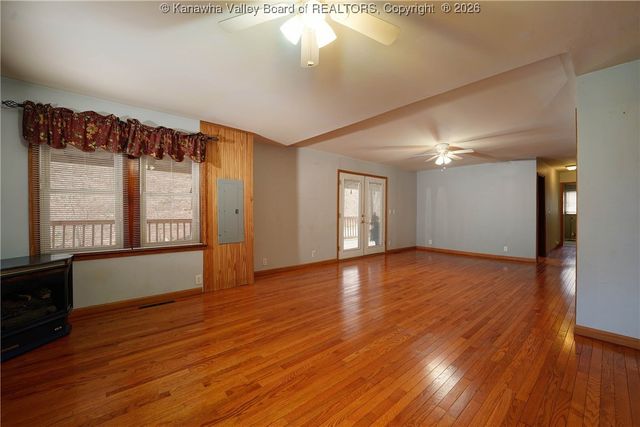 358 Bulger Road, Alkol, WV 25501