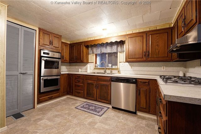 358 Bulger Road, Alkol, WV 25501