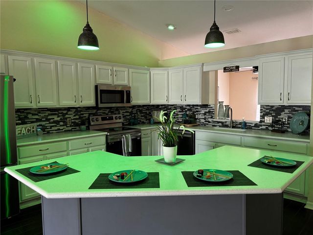 7855 SUGAR PINE BOULEVARD, Lakeland, FL 33810