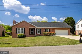 91 MEADOWBROOK DR, Martinsburg, WV 25401