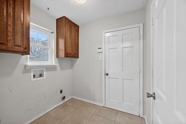 5528 Oak Branch Drive, Arlington, TX 76016