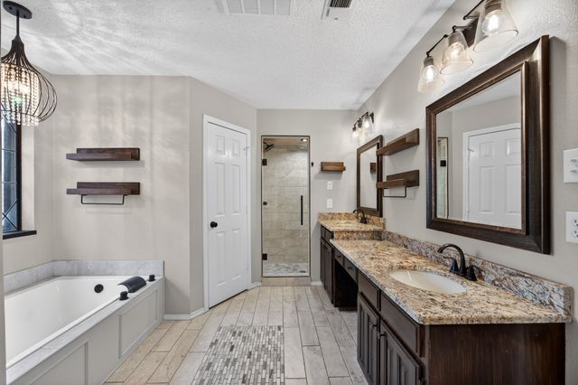 5528 Oak Branch Drive, Arlington, TX 76016