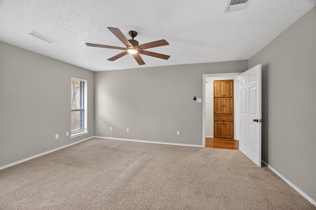 5528 Oak Branch Drive, Arlington, TX 76016