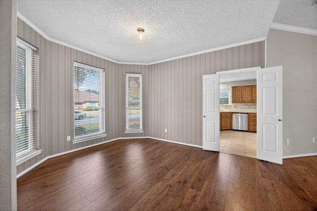 5528 Oak Branch Drive, Arlington, TX 76016