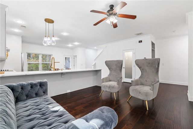 702 Barberry Drive, Woodstock, GA 30188