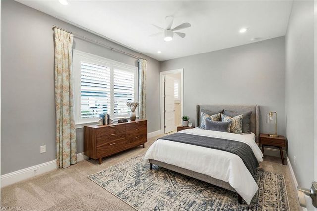 6348 Lyford Isle DR, Naples, FL 34113