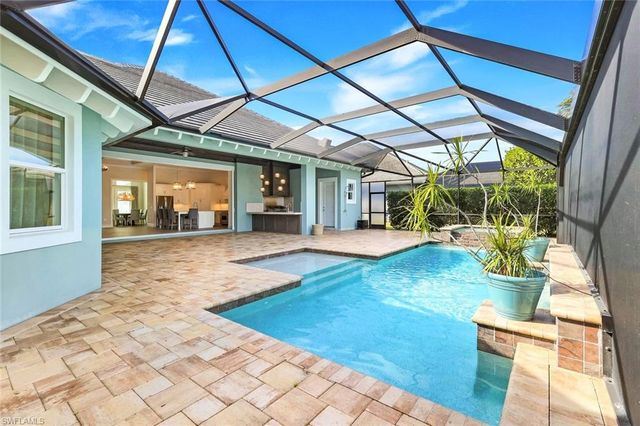 6348 Lyford Isle DR, Naples, FL 34113