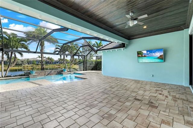 6348 Lyford Isle DR, Naples, FL 34113