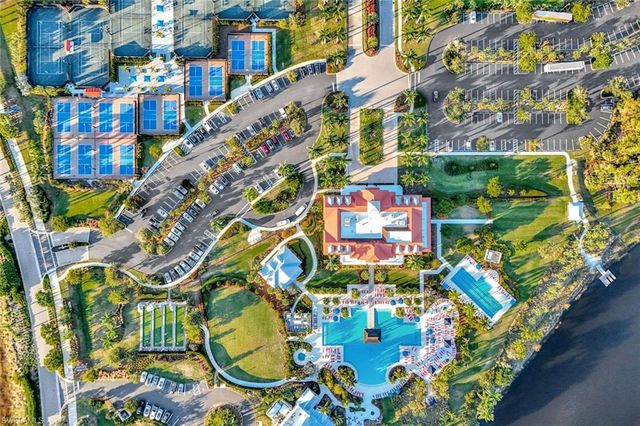 6348 Lyford Isle DR, Naples, FL 34113