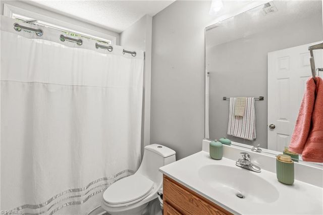 300 Cedar Ridge Circle, Winston-salem, NC 27127