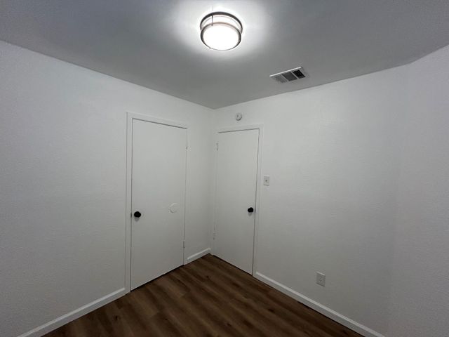 1118 Brookswood Ave E B, Austin, TX 78721